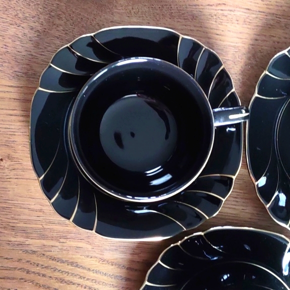 Wave Golden Black Gallery Collections by Ranmaru Teacup and Saucer (4) - Picture 4 of 13